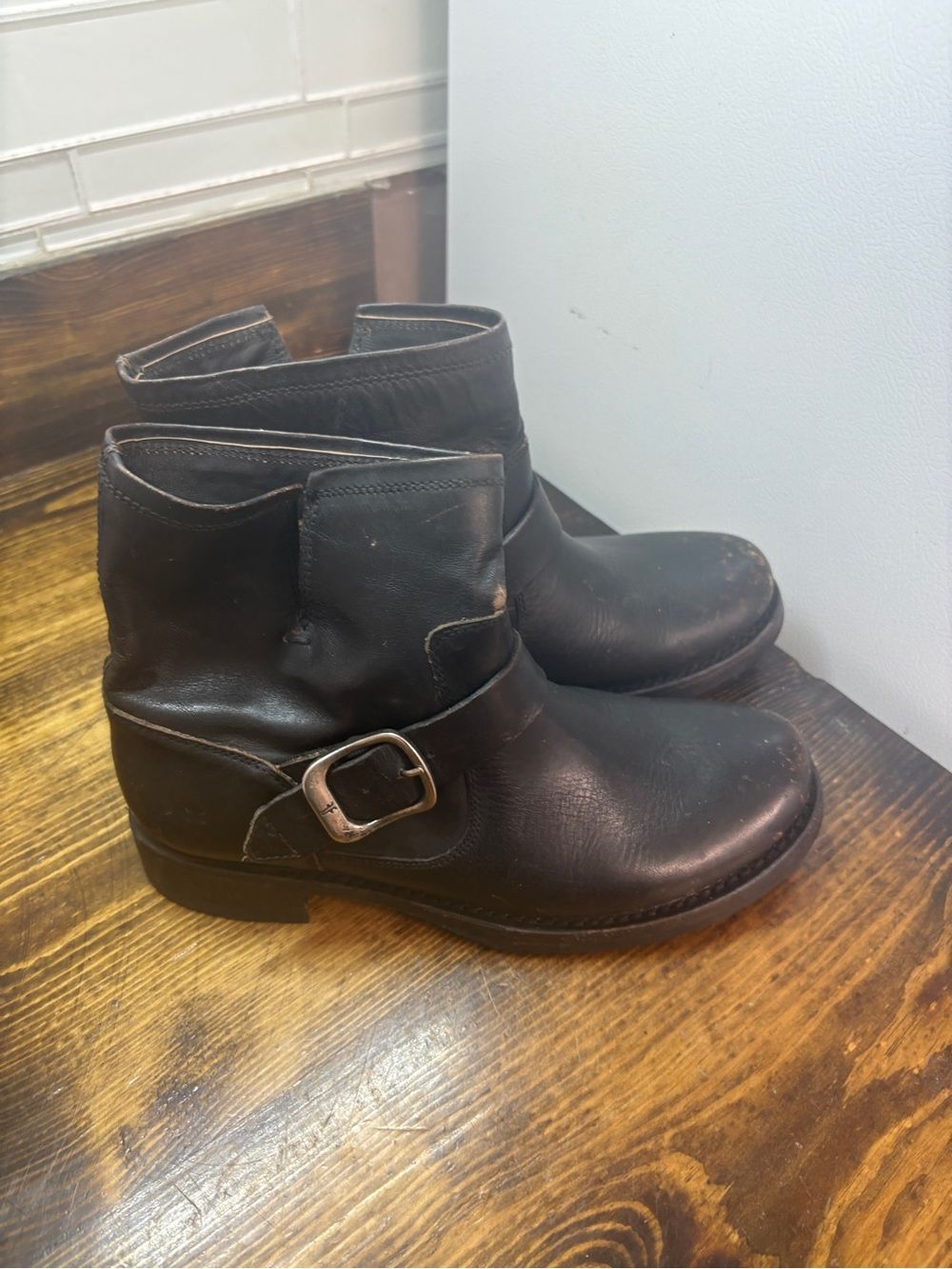 Frye Black Veronica Boots Size women 7
